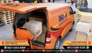 Proses loading barang aman di Indah Cargo Sewon & Sumberagung Jetis Bantul